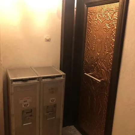 Ozzy Homes Apartment *